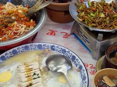 -堂瓦里·33年传统赣菜(第一街区店)