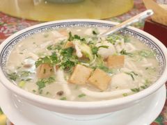 -闯关东东北农家菜(崂山石老人店)