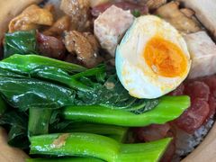 腊肠豉汁排骨香菇滑鸡煲仔饭-华记煲仔华·煲仔饭(三元里万科里店)