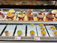 -花花卷卷·鲜食蛋糕(静安久光百货店)