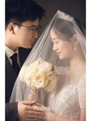 -雪中彩影婚纱摄影·微光艺术中心