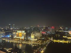 -云顶旋转自助景观餐厅