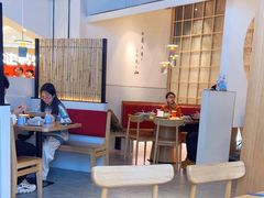 -蜜桃餐厅·伴山(绿宝广场店)