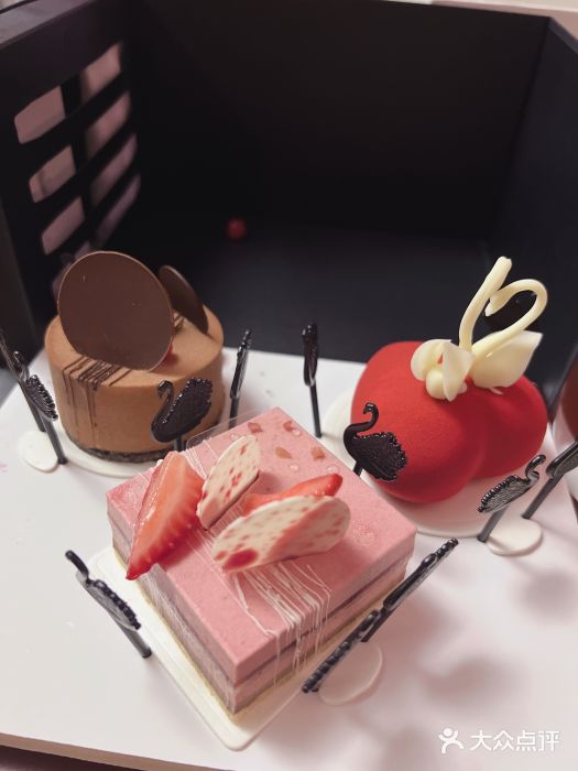 罗红摄影艺术馆图片