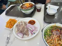 -伊穆祥牛肉面总店·清真