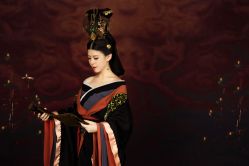 -盘子女人坊生日照·摄影馆(浦东店)