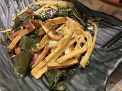 辣卤素拼-嘎嘎鸭脑壳(蜀汉路店)