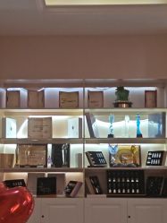 -Bollins波林丝•专研护发中心