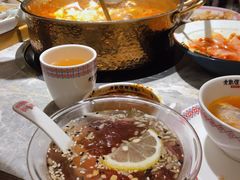 -野山舂·贵州现舂酸汤牛肉(民生路店)