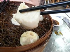 鲜肉汤包-四季美汤包(户部巷店)