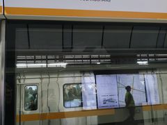 -人民广场(地铁站)