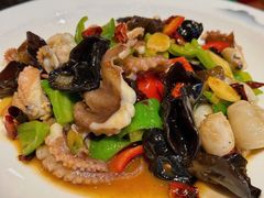 -鱼满舱·鲜活海鲜·正宗鲁菜