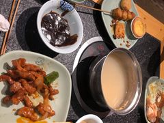 -釜御山海鲜烤肉火锅自助(新城市中心店)