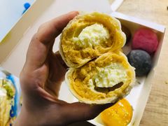 金沙芝士球酥-十三不靠·球酥点心(台东步行街店)