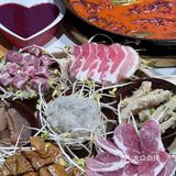 聊聊天喝喝酒好巴适 简直就是年轻人的深夜食堂