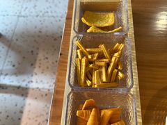 -晨皓祥人民公社铁锅炖菜(西华苑店)