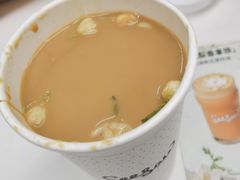 栀子花梨香拿铁-Seesaw Coffee(上海尚悦湾店)