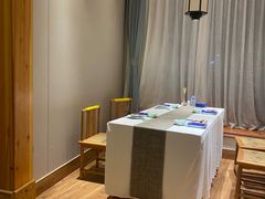 用餐区-上座云间·青年赣菜(绿茵店)