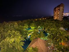 -三亚湾海居铂尔曼度假酒店