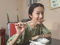 -烤肉小伙烤肉店
