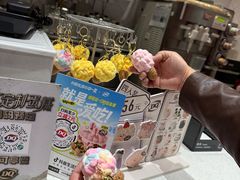 -DQ·蛋糕·冰淇淋(大宁国际商业广场店)