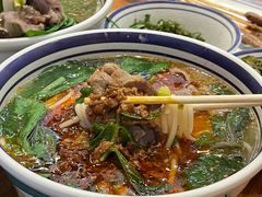 -云阿蛮云南生烫牛肉米线(奉贤路店)