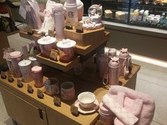 -星巴克臻选(上海中环广场2F店)