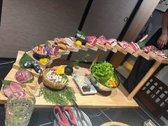-山川小町·极番烧肉(新地假日广场店)