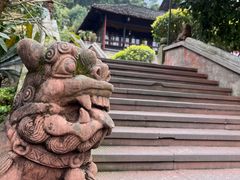 -峨眉山报国寺