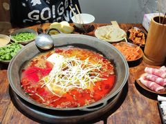 -四小区火锅·巷子里的重庆火锅(花照壁店)