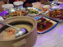 -霄汉牛三鲜湖北砂锅菜(万松园2店)