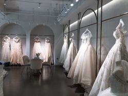 点击看大图 -艾米丽婚纱礼服