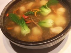 虾滑菌菇汤-卯时·龙光雅宴·精致锡帮菜(惠山古镇店)