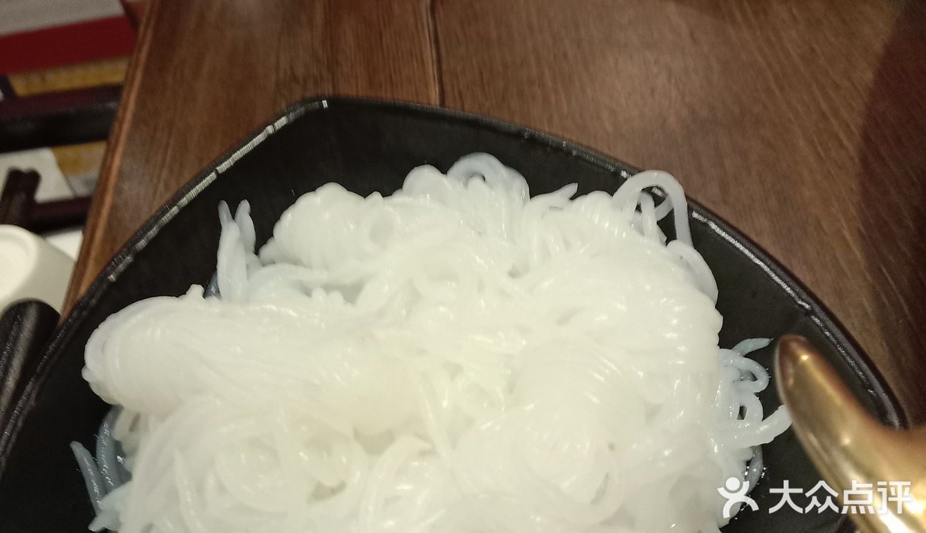 几乎是没有位置的，他们家的锅底很大超大的那种