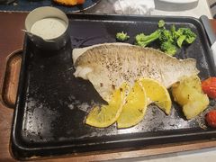 -必胜客(东大桥店)