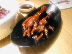 连骨头都不剩的鸡爪-佬肥猫(周浦万达店)