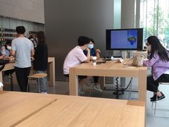 -Apple零售店(华贸购物中心店)