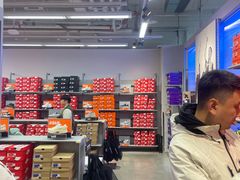 -NIKE北京赛特换季优惠店