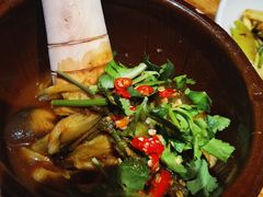 -老滇山寨•云南特色菜•地方菜•民族风情歌舞表演(金碧店)