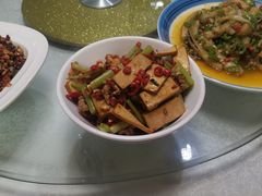 西芹香干-独一佳老胡湘菜馆(矿山路店)