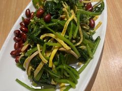 鸡蛋干拌菠菜-宏状元现熬粥·京味菜(三里河店)