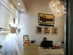 -巴黎婚纱摄影工作室