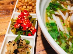 -湘人龙记老长沙米粉(鸟巢店)