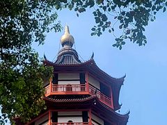 -绳金塔