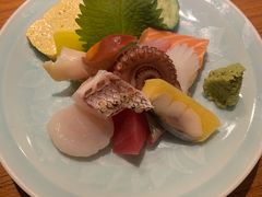 角切杂锦鱼生饭-小山日本料理(电子大厦店)