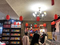 -钟书阁(松江泰晤士小镇店)