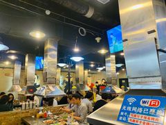 -马路牙子烧烤音乐酒馆(望京店)