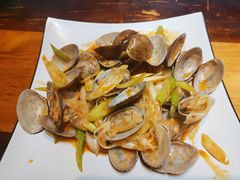 -臻鲜燕海鲜融合餐厅(金陵style店)