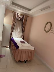 -蕾蕾美颜美容美体