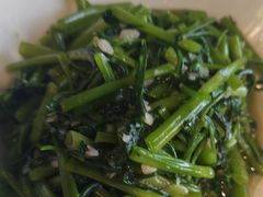 -川流不息·地道川菜·小龙虾(新松江路店)